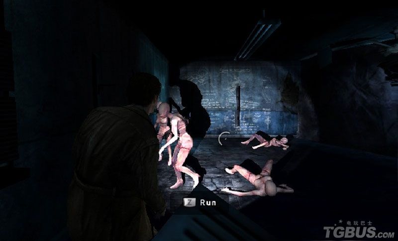 沈默之丘：破碎的記憶